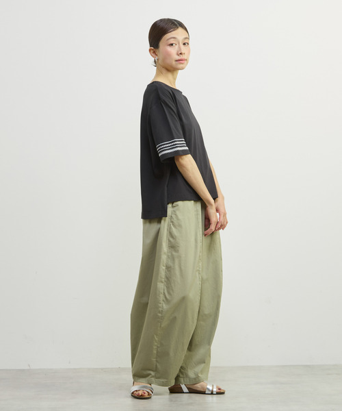 MELROSE claire(メルローズ クレール)の「【袖刺しゅう&スパンコール プルオーバー】(Tシャツ/カットソー・レディース・ブルー/ホワイト/ブラック・FREE)」の11枚目の写真