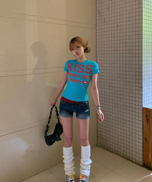AsheKsha(アシクシャ)の「アルファベットプリント半袖(Tシャツ/カットソー・レディース・ブルー・M)」の8枚目の写真