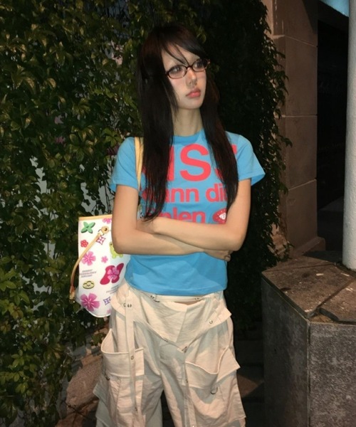 AsheKsha(アシクシャ)の「アルファベットプリント半袖(Tシャツ/カットソー・レディース・ブルー・M)」の20枚目の写真