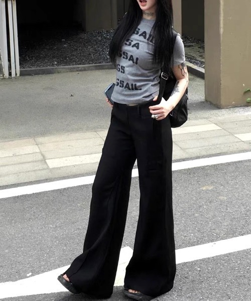 Vipoa(ヴィポア)の「Blur lettering logo slim tee(Tシャツ/カットソー・レディース・グレー/ホワイト/ブラック・FREE)」の12枚目の写真