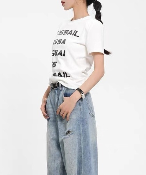 Vipoa(ヴィポア)の「Blur lettering logo slim tee(Tシャツ/カットソー・レディース・グレー/ホワイト/ブラック・FREE)」の19枚目の写真