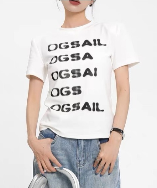 Vipoa(ヴィポア)の「Blur lettering logo slim tee(Tシャツ/カットソー・レディース・グレー/ホワイト/ブラック・FREE)」の20枚目の写真
