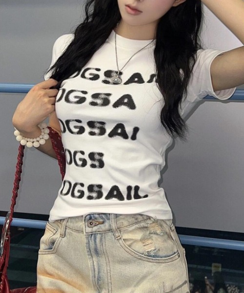 Vipoa(ヴィポア)の「Blur lettering logo slim tee(Tシャツ/カットソー・レディース・グレー/ホワイト/ブラック・FREE)」の5枚目の写真