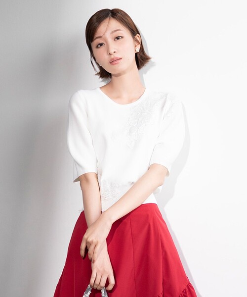 TOCCA（トッカ）の「ROMANCE KNIT ニット（ニット/セーター・レディース・ベージュ系/ブラウン系/ブラック系/アイボリー系・SMALL/MEDIUM）」の4枚目の写真