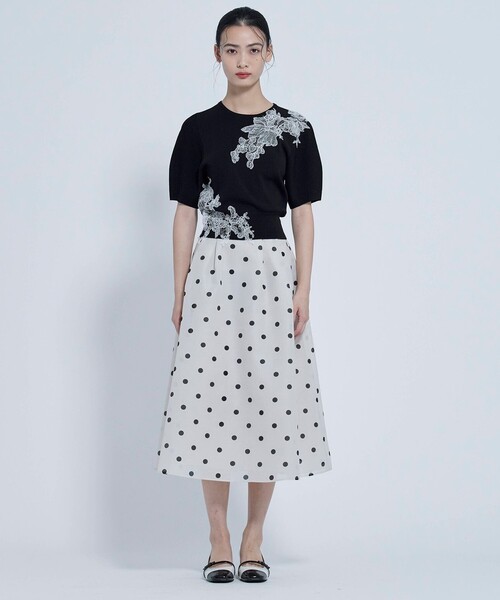 TOCCA（トッカ）の「ROMANCE KNIT ニット（ニット/セーター・レディース・ベージュ系/ブラウン系/ブラック系/アイボリー系・SMALL/MEDIUM）」の18枚目の写真
