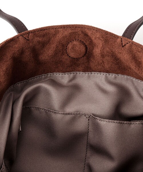 Un coeur(アンクール)の「【Un coeur/アンクール】K906021 SUEDE DRAPE 2WAY TOTE(トートバッグ・メンズ・キャメル・FREE)」の16枚目の写真