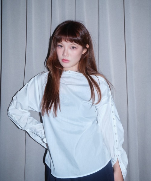 twins(nemne store)(ツインズ)の「Button-Adjustable Silhouette L/S Shirt(シャツ/ブラウス・レディース・Navy/White・フリー)」の7枚目の写真