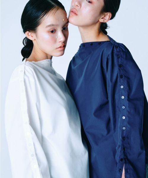 twins(nemne store)(ツインズ)の「Button-Adjustable Silhouette L/S Shirt(シャツ/ブラウス・レディース・Navy/White・フリー)」の17枚目の写真