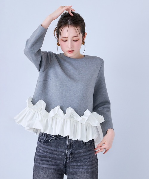 Audie a Muses(オーディアミューズ)の「裾ラッフルデザインカットソー(Tシャツ/カットソー・レディース・ブラック/グレー/オフホワイト・42/38)」の1枚目の写真
