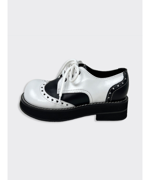 hippu（ヒプ）の「Heart Derby Shoes  Women [Black]（その他シューズ・レディース・その他・24.5cm/25cm/25.5cm/23cm/23.5cm/24cm/22.5cm/22cm）」の3枚目の写真