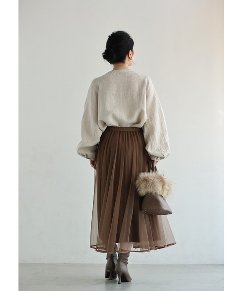 cawaii(カワイイ)の「光輝くビーズとスパンコールのボタニカル刺繍ブラウス(シャツ/ブラウス・レディース・ベージュ・FREE)」の17枚目の写真