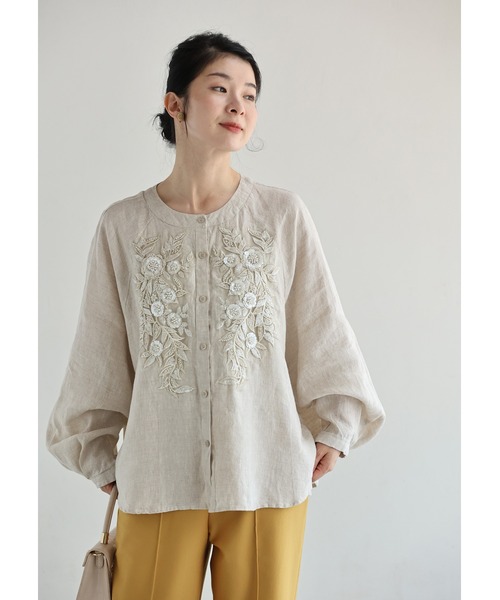 cawaii(カワイイ)の「光輝くビーズとスパンコールのボタニカル刺繍ブラウス(シャツ/ブラウス・レディース・ベージュ・FREE)」の18枚目の写真