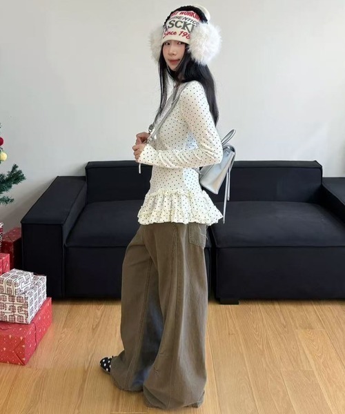 gossip!ロサンゼルス(ゴシップロサンゼルス)の「【Y2Kガーリー】 ドット柄 ペプラムヘム 長袖カットソー レイヤードスタイル(Tシャツ/カットソー・レディース・グレー/オフホワイト/ブラック・M)」の11枚目の写真