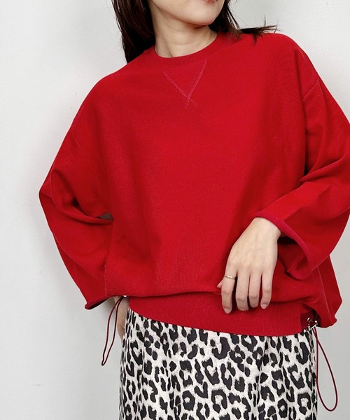 PICCIN(ピッチン)の「裾ドロスト切り替えニット(ニット/セーター・レディース・グレー/レッド/チャコールグレー・M)」の3枚目の写真