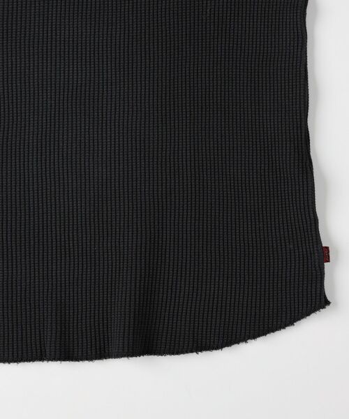 Levi's(リーバイス)の「Levi's リラックス サーマルロングスリーブTシャツ(Tシャツ/カットソー・メンズ・ブラック・03/04/05)」の7枚目の写真