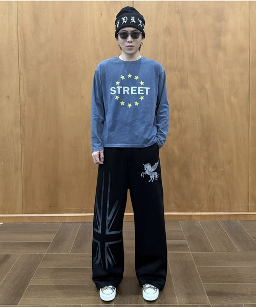 FreeZone(フリーゾーン)の「【ストリート】スターグラフィック スーパーワイドパンツ(その他パンツ・メンズ・ブラック・L/M/S)」の3枚目の写真