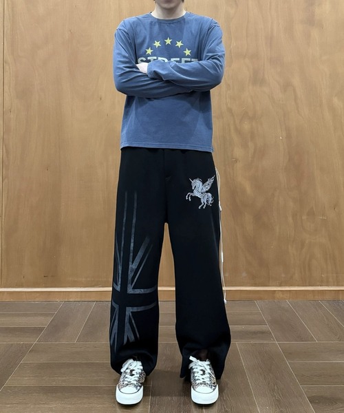 FreeZone(フリーゾーン)の「【ストリート】スターグラフィック スーパーワイドパンツ(その他パンツ・メンズ・ブラック・L/M/S)」の4枚目の写真