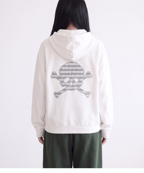 GRAVER（グレーバー）の「[UNISEX]BONEY ジップアップパーカー_2color（パーカー・レディース・ホワイト/ブラック・MEDIUM/LARGE）」の9枚目の写真