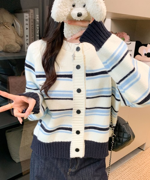 Girly Doll(ガーリードール)の「クルーネックマルチボーダーニットカーディガン(カーディガン/ボレロ・レディース・オフホワイト/グレー/ブラウン・FREE)」の22枚目の写真