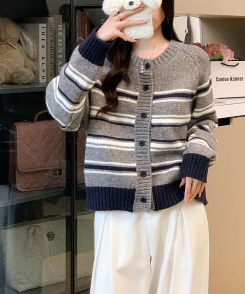 Girly Doll(ガーリードール)の「クルーネックマルチボーダーニットカーディガン(カーディガン/ボレロ・レディース・オフホワイト/グレー/ブラウン・FREE)」の18枚目の写真