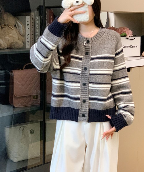 Girly Doll(ガーリードール)の「クルーネックマルチボーダーニットカーディガン(カーディガン/ボレロ・レディース・オフホワイト/グレー/ブラウン・FREE)」の19枚目の写真
