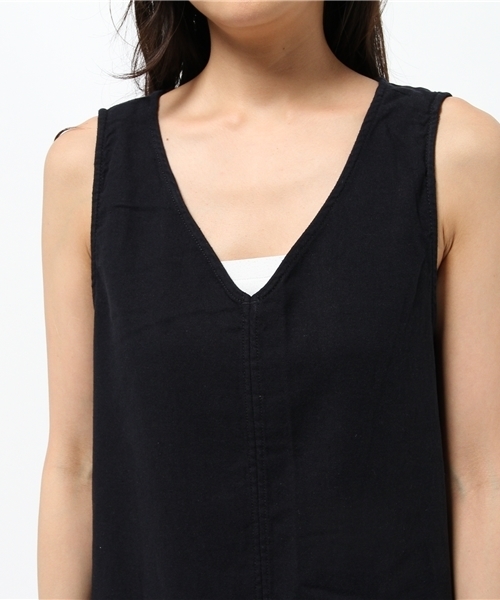 LBC（エルビーシー）の「コットンリネンノースリVネックワンピース     （ワンピース・レディース・ネイビー/オフホワイト/ライトブラウン・MEDIUM/LARGE）」の7枚目の写真