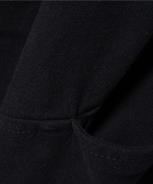 LBC（エルビーシー）の「コットンリネンノースリVネックワンピース     （ワンピース・レディース・ネイビー/オフホワイト/ライトブラウン・MEDIUM/LARGE）」の10枚目の写真