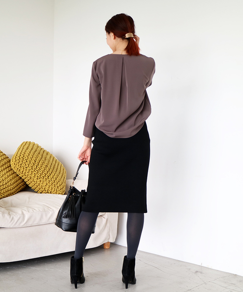N.(N. Natural Beauty Basic)(エヌエヌナチュラルビューティーベーシック)の「ダブルクロスタックドレープブラウス(シャツ/ブラウス・レディース・ホワイト/ブラウン/ブラック/グレー系その他・MEDIUM)」の9枚目の写真