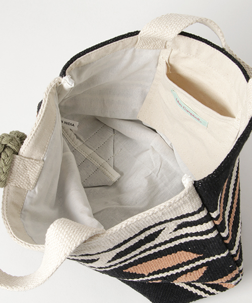 Lilas Campbell（リラキャンベル）の「【Lilas Campbell】リラキャンベル トートバッグ Xel-Ha（トートバッグ・レディース・ブラック/ライトブルー/ホワイト・ONE SIZE）」の7枚目の写真