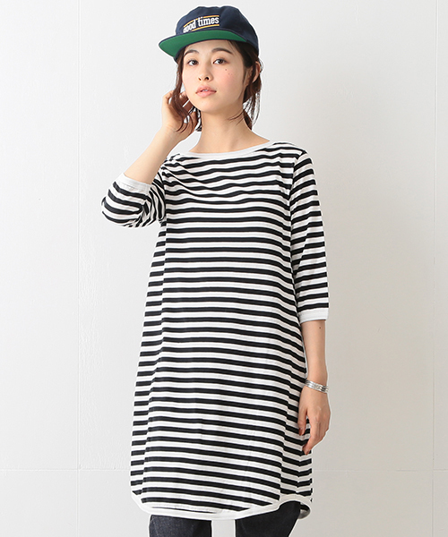 BEAMS BOY（ビームスボーイ）の「BEAMS BOY / 1cmボーダー 7分袖ワンピース（ワンピース・レディース・ブラック/ブラウン/ブルー系その他/グリーン/サックスブルー/レッド系その他/イエロー/ミント/ブルー/その他1/ネイビー/ブラック系その他/インディゴブルー・ONE SIZE）」の2枚目の写真