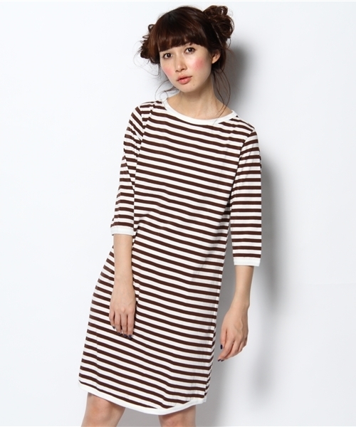 BEAMS BOY（ビームスボーイ）の「BEAMS BOY / 1cmボーダー 7分袖ワンピース（ワンピース・レディース・ブラック/ブラウン/ブルー系その他/グリーン/サックスブルー/レッド系その他/イエロー/ミント/ブルー/その他1/ネイビー/ブラック系その他/インディゴブルー・ONE SIZE）」の4枚目の写真