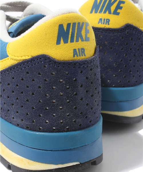 BEAMS BOY（ビームスボーイ）の「NIKE / エアエピック（スニーカー・レディース・ベージュ/ネイビー・24/24.5/25）」の6枚目の写真