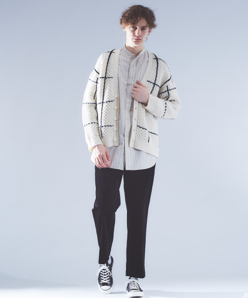 ABAHOUSE(アバハウス)の「10Wコーデュロイワイドパンツ(その他パンツ・メンズ・ブラック/ベージュ/ブラウン・46/48)」の13枚目の写真