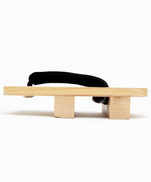 ８(eight)（エイト）の「本格派 桐 本桐 2枚歯 下駄 紳士用 男性（和装小物・メンズ・ブラック・MEDIUM/LARGE）」の3枚目の写真