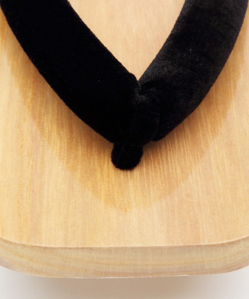 ８(eight)（エイト）の「本格派 桐 本桐 2枚歯 下駄 紳士用 男性（和装小物・メンズ・ブラック・MEDIUM/LARGE）」の16枚目の写真