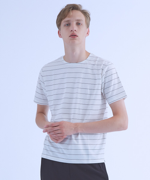 ABAHOUSE(アバハウス)の「【COTTON LYCRA】圧着クルーネックTシャツ(Tシャツ/カットソー・メンズ・ホワイト/グリーン系その他/ブラック/ワイン/レッド系その他・44/46/48)」の5枚目の写真