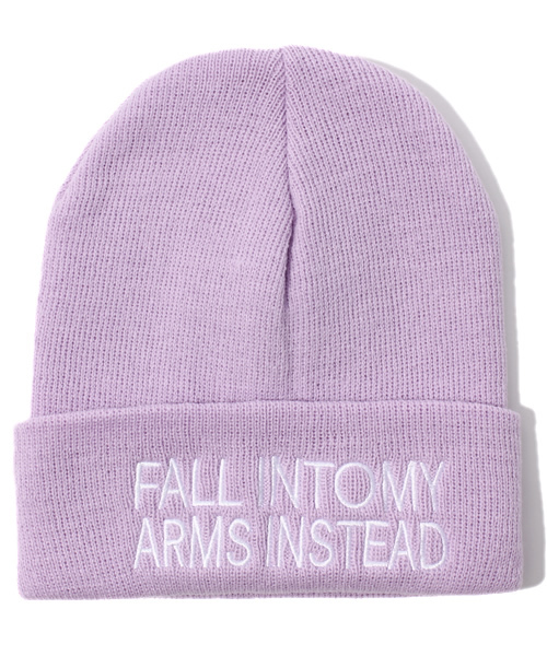 WEGO（ウィゴー）の「WEGO/ロゴ刺繍ニットキャップ（ニットキャップ/ビーニー・レディース・ホワイト/ブラック/ライム/パープル/イエロー/レッド/オレンジ・FREE）」の4枚目の写真