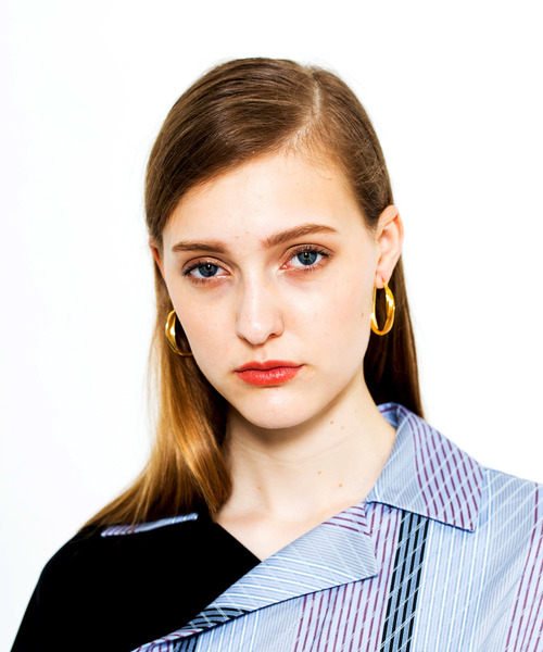 NINE（ナイン）の「【NINE】ツイストフープピアス（ピアス（両耳用）・レディース・シルバー/ゴールド・FREE）」の12枚目の写真