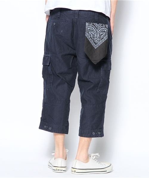 291295＝HOMME（ニーキューイチニーキューゴーオム）の「クロップドカーゴ　バンダナ付き（カーゴパンツ・メンズ・オリーブ/ネイビー/ベージュ・48/44/50）」の3枚目の写真