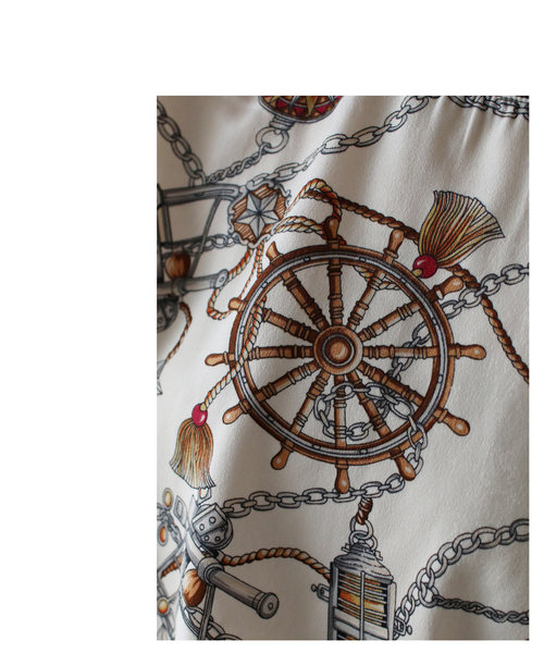 cawaii（カワイイ）の「エレガントなスカーフ柄トップス（オフホワイト）（Tシャツ/カットソー・レディース・オフホワイト・FREE）」の15枚目の写真