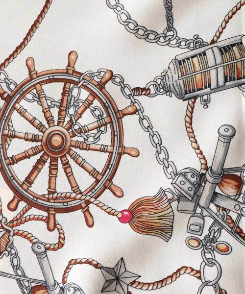 cawaii（カワイイ）の「エレガントなスカーフ柄トップス（オフホワイト）（Tシャツ/カットソー・レディース・オフホワイト・FREE）」の10枚目の写真