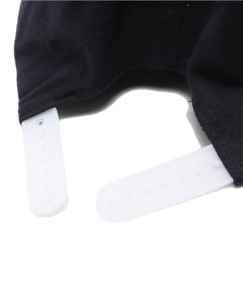 WEGO(ウィゴー)の「WEGO/BRKLYNロゴBBキャップ(キャップ・メンズ・ホワイト/ブラック/ネイビー・FREE)」の5枚目の写真