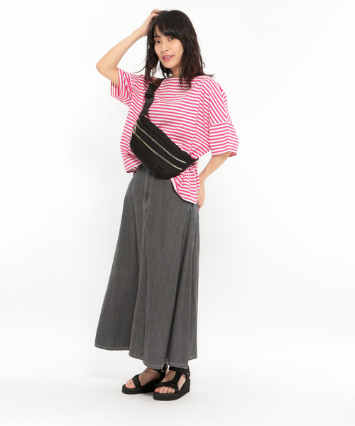 LAKOLE(ラコレ)の「カラフルボーダーワイドプルオーバー / LAKOLE(Tシャツ/カットソー・レディース・ブラック/グレー/ピンク/ブルー/グリーン・SMALL/MEDIUM)」の11枚目の写真