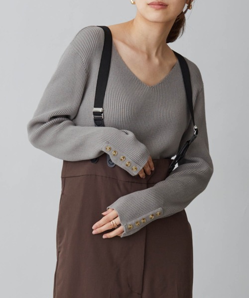 Chaco closet(チャコ クローゼット)の「コットンVネックリブボタンデザインニット(ニット/セーター・レディース・ブラック/グレー/カーキ/アイボリー/モカ/ダークベージュ/テラコッタ/ラベンダー/サックスブルー・S/M/L)」の11枚目の写真