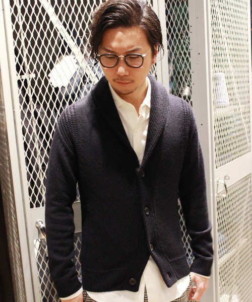 EDIFICE（エディフィス）の「◇畦切替ショールカラーカーディガン（カーディガン/ボレロ・メンズ・ホワイト/ブラック/グレー/ネイビー/オレンジ系その他・44/46/48）」の4枚目の写真