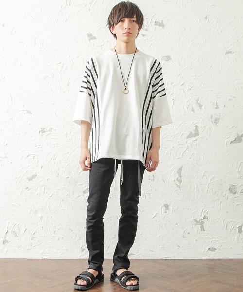 MinoriTY（マイノリティ）の「メンズ半袖ミニ裏毛ストライプ切替ビッグシルエットTシャツ（Tシャツ/カットソー・メンズ・ホワイト/ブラック/ベージュ・FREE）」の5枚目の写真