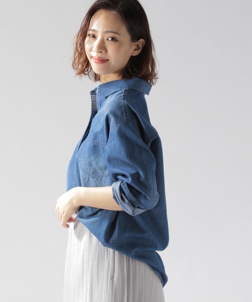 BAYFLOW(ベイフロー)の「テンセルデニムシャツ(シャツ/ブラウス・レディース・ブラック/ブルー・SMALL/MEDIUM)」の4枚目の写真