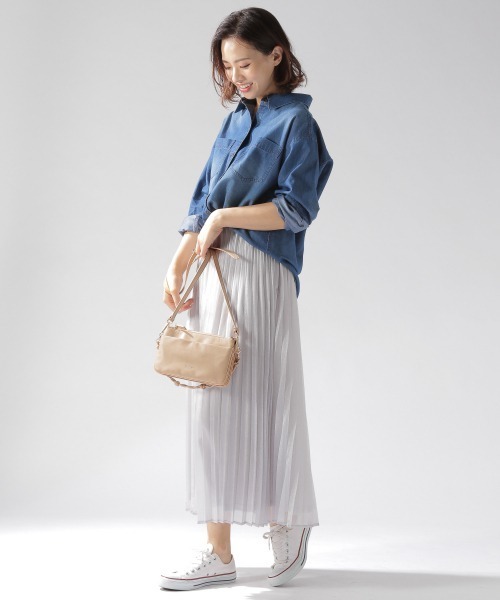 BAYFLOW(ベイフロー)の「テンセルデニムシャツ(シャツ/ブラウス・レディース・ブラック/ブルー・SMALL/MEDIUM)」の5枚目の写真