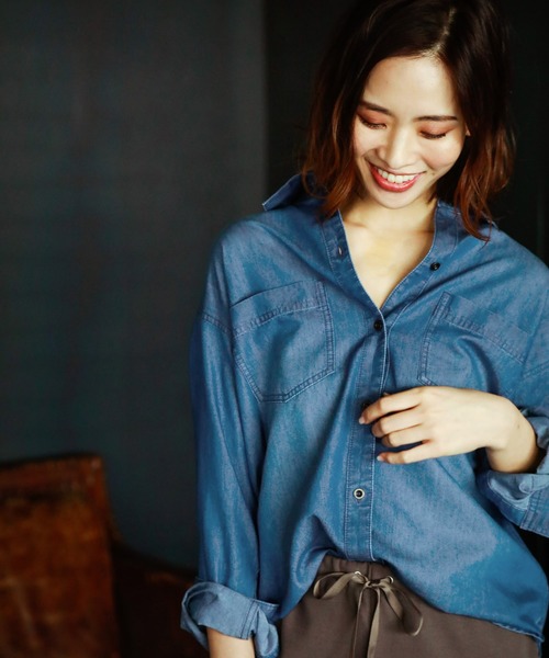 BAYFLOW(ベイフロー)の「テンセルデニムシャツ(シャツ/ブラウス・レディース・ブラック/ブルー・SMALL/MEDIUM)」の18枚目の写真