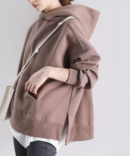 classicalelf（クラシカルエルフ）の「サイドスリットワイドパーカー(長袖)＆ロング丈レイヤード無地キャミソール２点セットアップ（パーカー・レディース・ライトカーキ/ベージュ/モカ/グレー/ブラック・LARGE/X-LARGE/MEDIUM）」の20枚目の写真